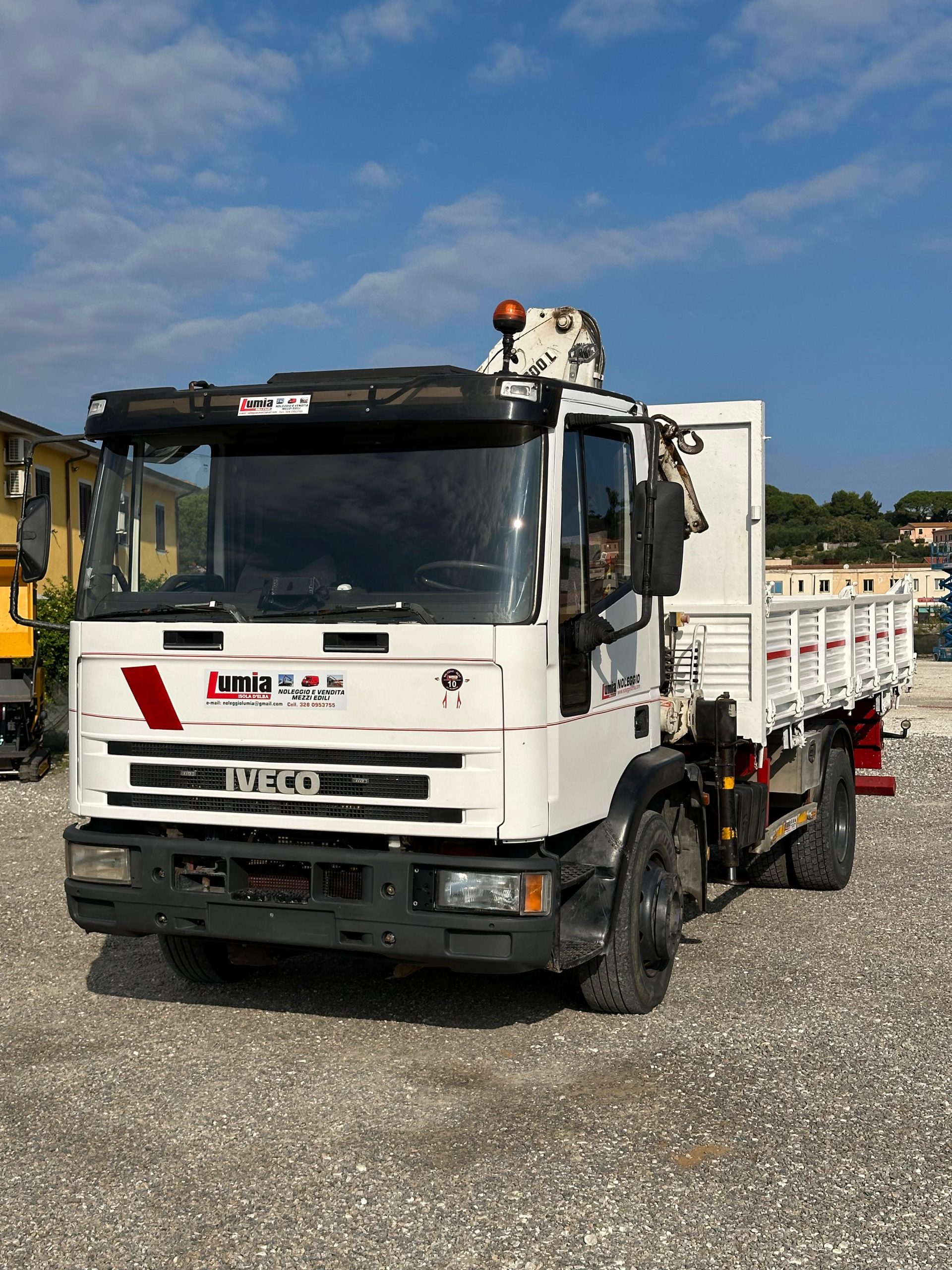 WhatsApp Image 2025-10-18 at 15.25.46 (1)