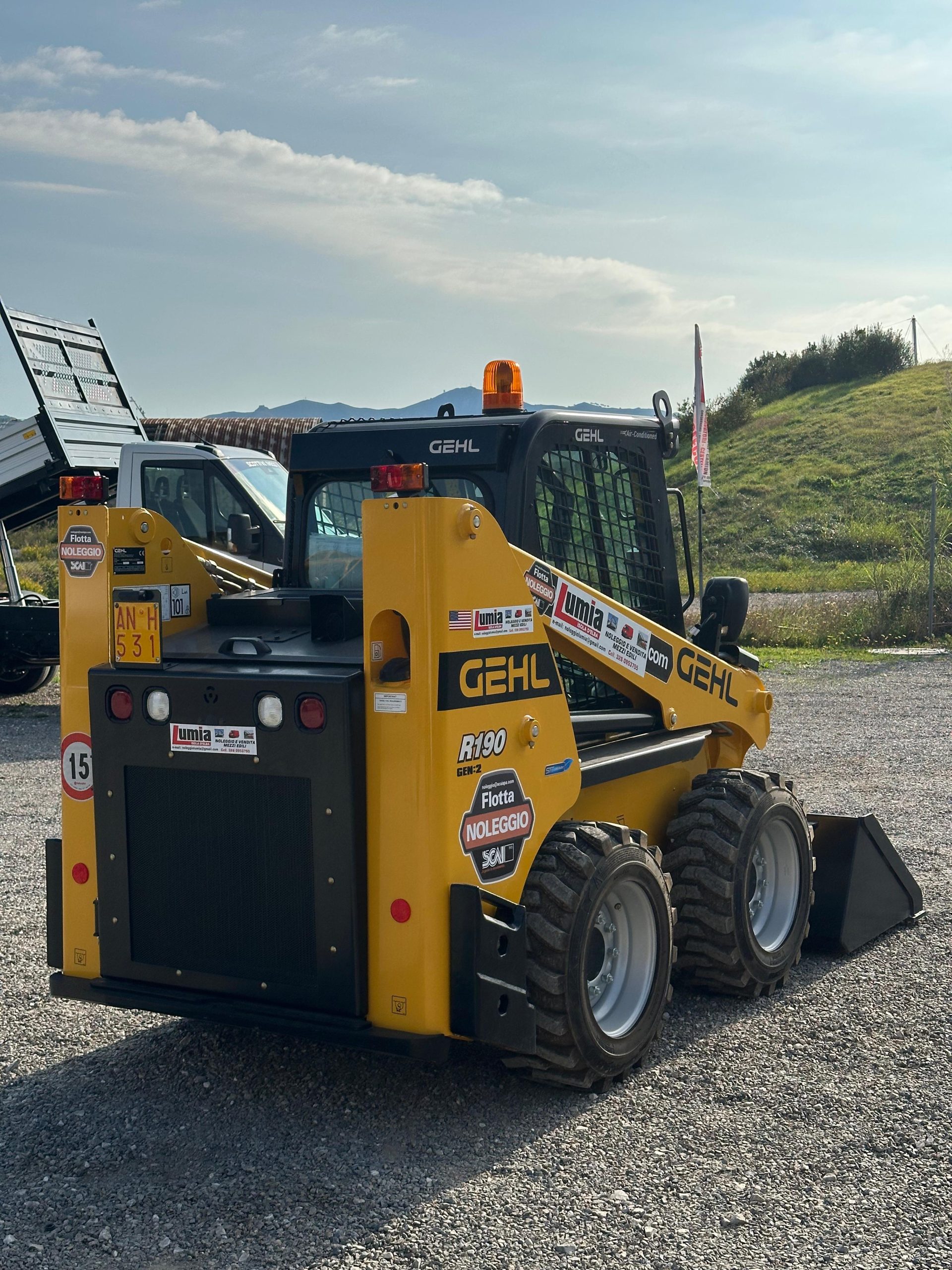 WhatsApp Image 2025-10-18 at 15.44.10 (1)