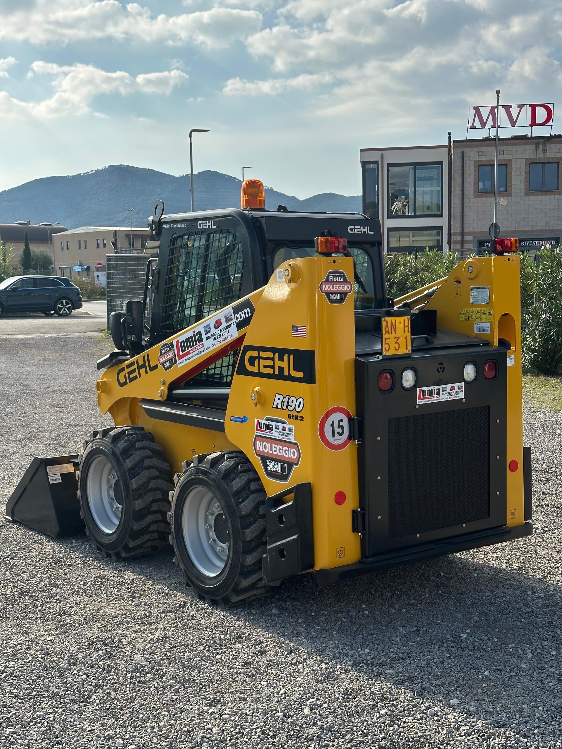 WhatsApp Image 2025-10-18 at 15.44.10