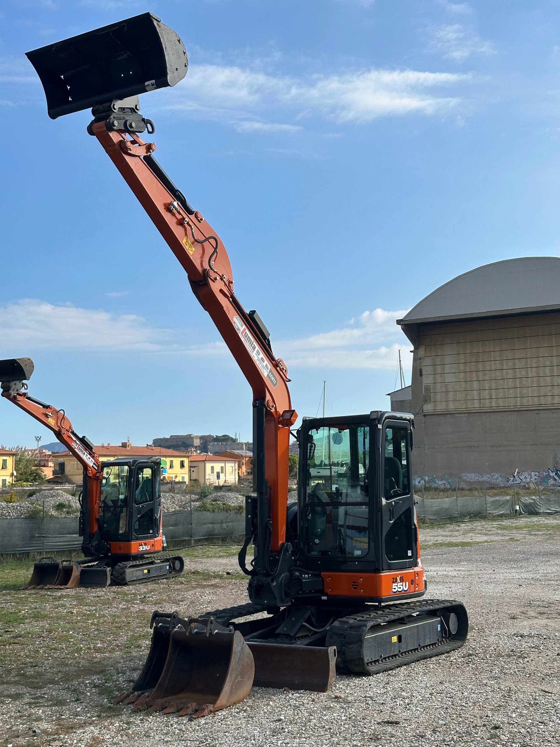 WhatsApp Image 2025-10-18 at 15.44.12 (1)