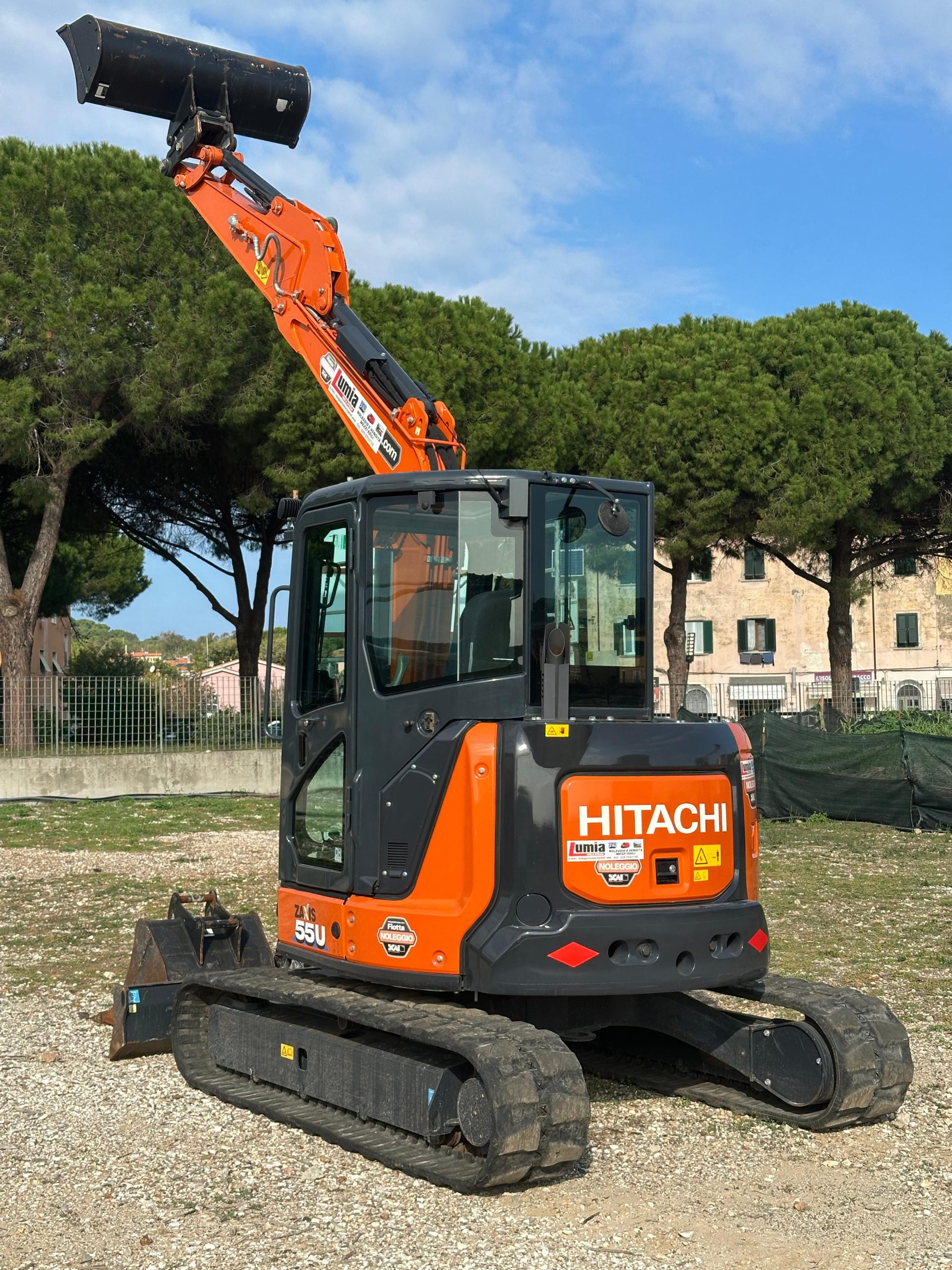 WhatsApp Image 2025-10-18 at 15.44.12 (2)