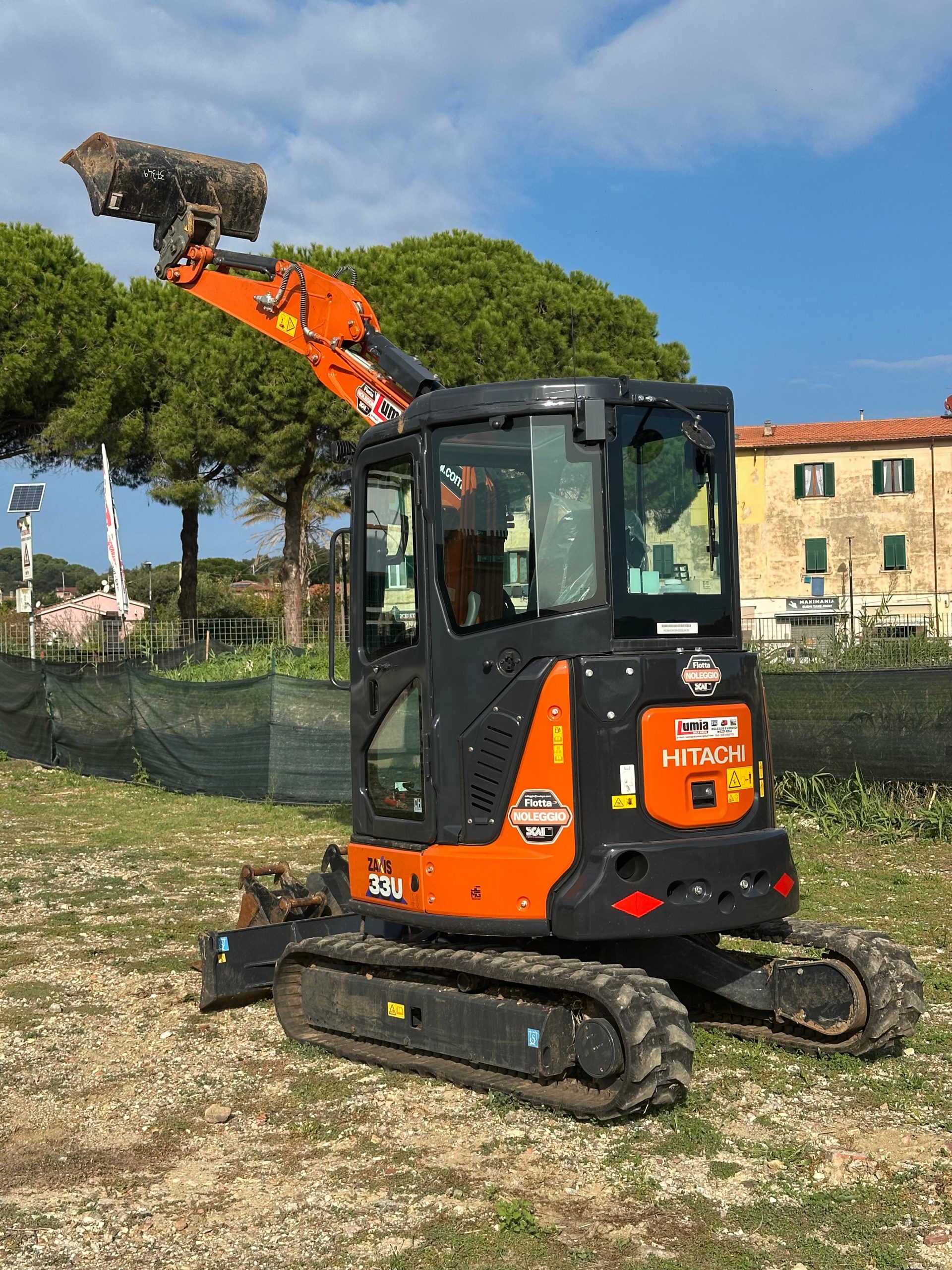 WhatsApp Image 2025-10-18 at 15.44.12