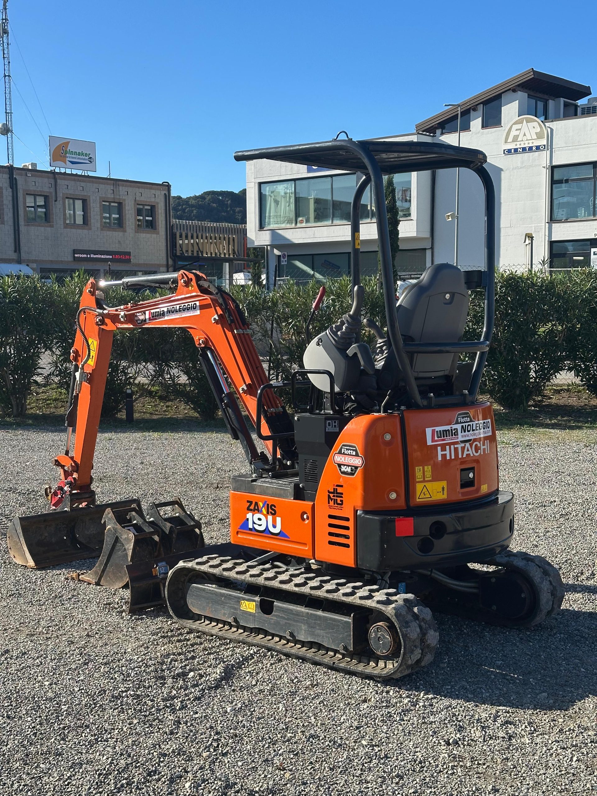 WhatsApp Image 2025-11-18 at 11.06.59