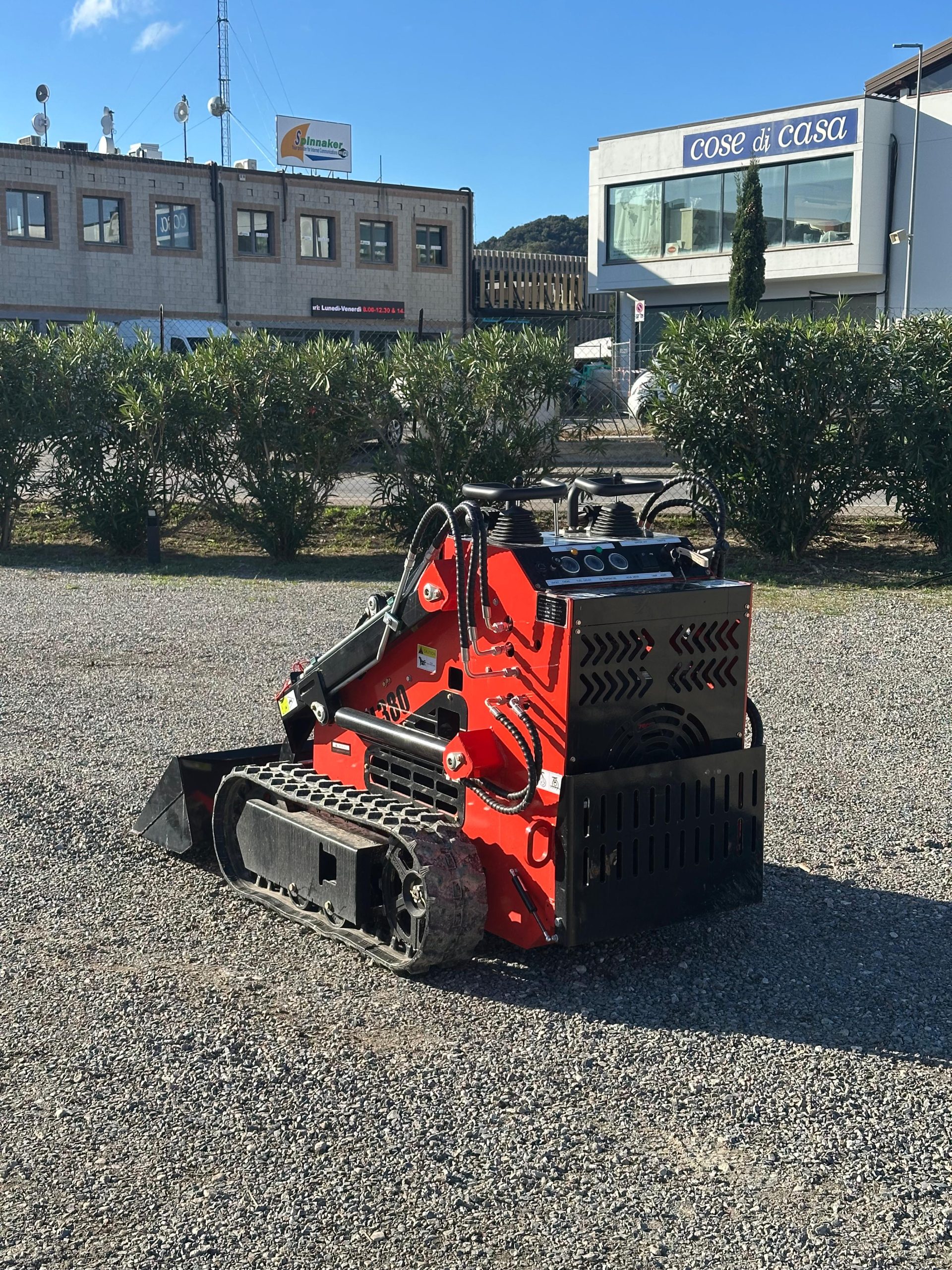 WhatsApp Image 2025-11-18 at 11.07.01 (2)